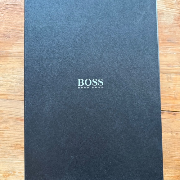 Hugo Boss Men’s Suede Shoes - Picture 4 of 4